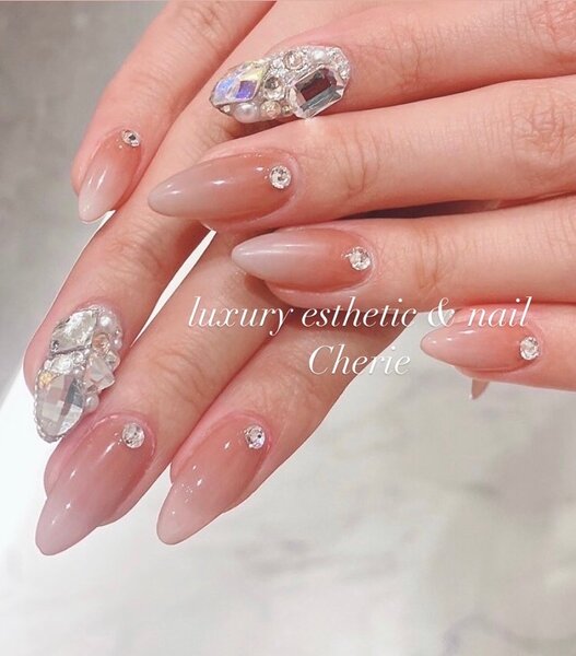 luxury esthetic & nail Cherie | 尾道のエステサロン