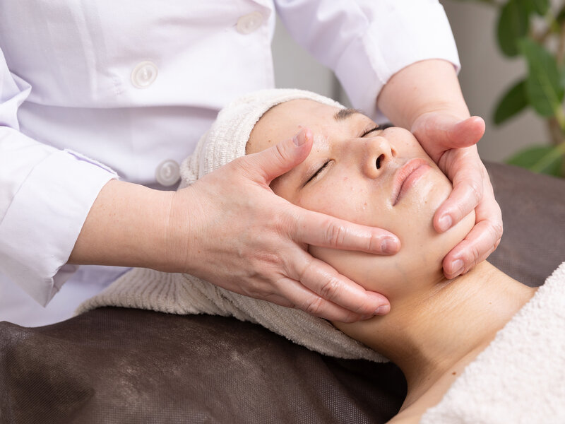 フェイシャルエステ&まつげサロン La Pleine Lune | 登戸のエステサロン フェイシャルエステ&まつげサロン La Pleine Lune | 登戸のエステサロン