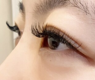 アイラッシュandネイルサロン巴里院