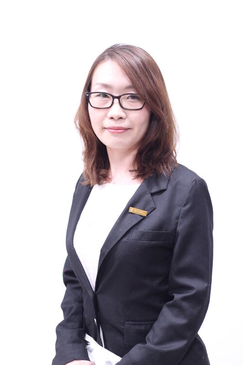 佐藤浩子 | BlueFin cicero　名古屋市守山区　尾張旭からすぐの店長　兼　トップスタイリスト