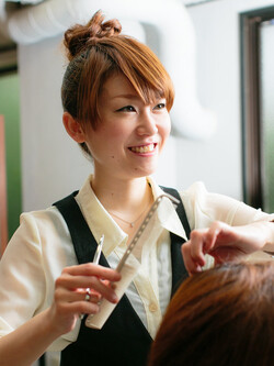 曽根　明日香 | hair & make verveの裏番長