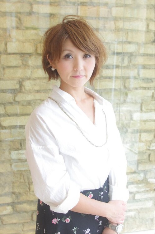 佐藤志保 | hair make Behive ichibancho　AVEDAの