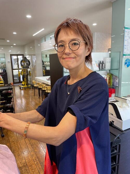 植村徳子 | 後藤美容室のスタイリスト