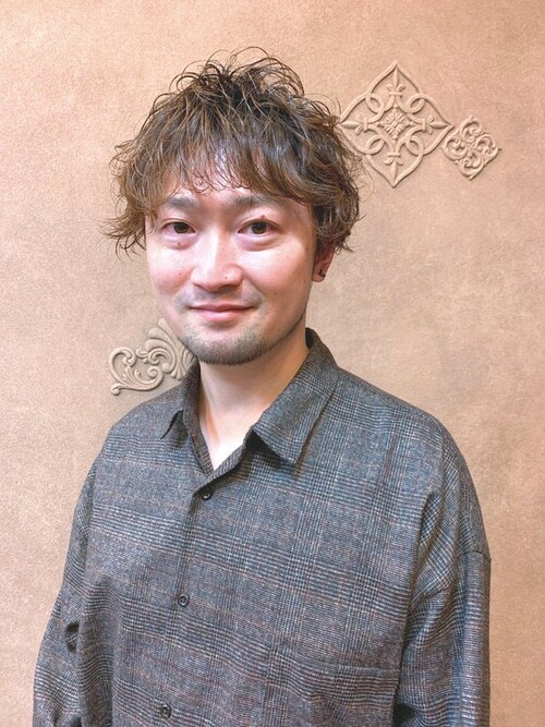 根本　大輔 | zingのチーフスタイリスト