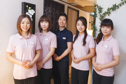 チャイツボ集合写真（スタッフの一部） | チャイツボの