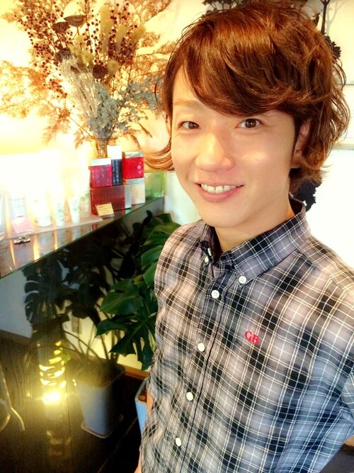 岡崎智洋 | R hairのオーナー
