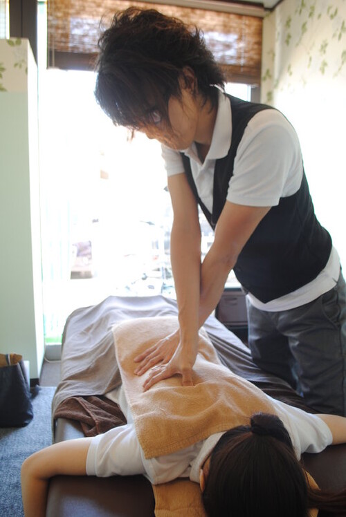 松山　裕亮 | ボディケアサロン　もみほぐし整体$mileの店長