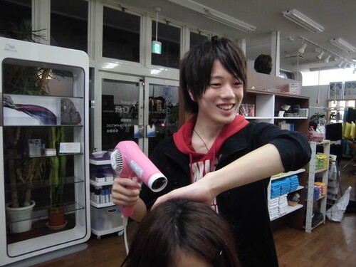 岩松　柚希 | hair craft tiaraのアシスタント