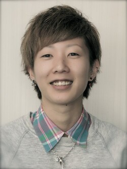 erina | CRAVE(クレイヴ)のスタイリスト