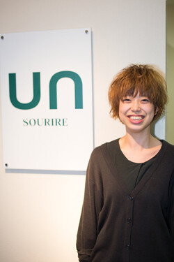 山下万里奈 | ｕｎ SOURIRE ～ヘア～のアシスタント