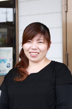 星野美登利 | SUBARU美容室 吹屋店 ～ 美容 ～の