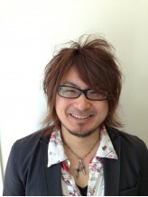 室伏　利政 | ベーセ・ベーゼ　朝霞店の店長