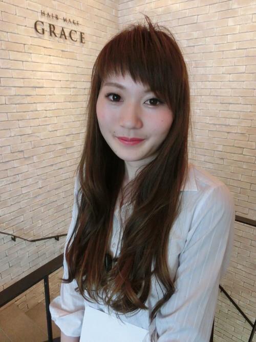 渡辺　早紀 | HAIR MAKE GRACE VIVIのケアスタイリスト/アイリスト