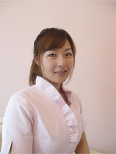 小林　篤美 | Queen's Town -Total Esthetic Salon-の