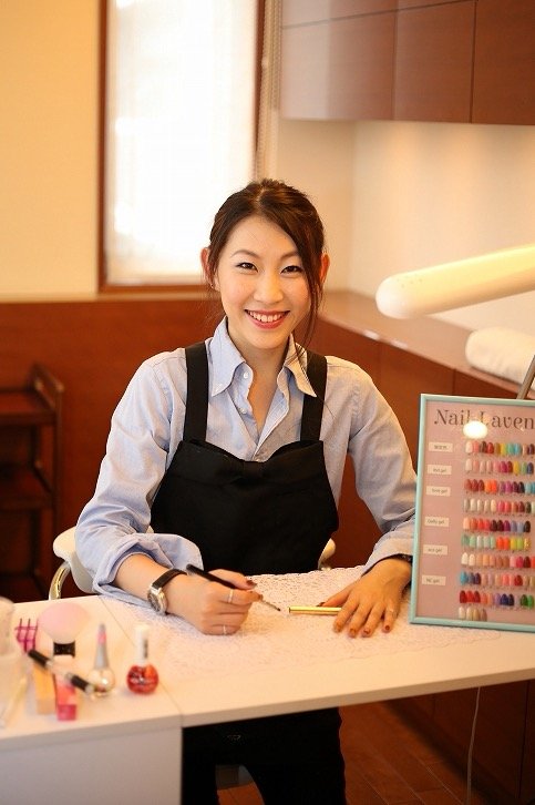 呉芸 | naillavenderの店長