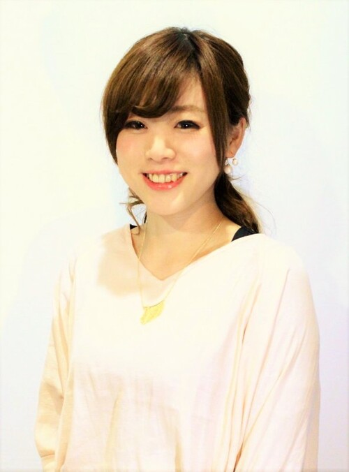 佐々木　美香 | salon de favoriのスタイリスト　（歴９年）