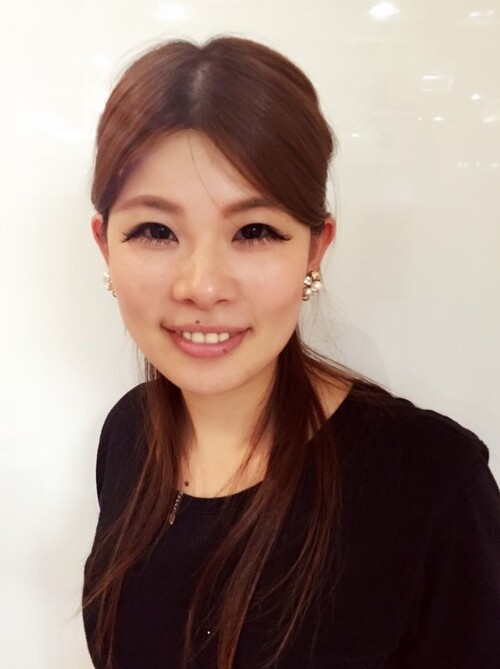 藤原真実 | MARIE NAILS 神戸 三宮店の