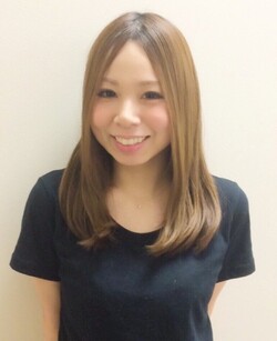 赤尾ともみ | MARIE NAILS 青山通り店のネイリスト　JNEC1級