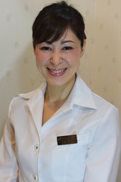 日高　栄子 | エステティックサロン feelの