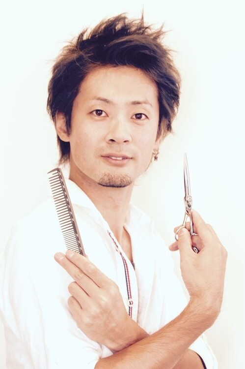 伴　崇良 | micoraのオーナー