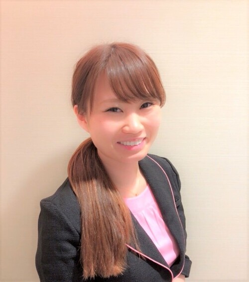 西村あゆみ | ＥｙｅＦｌａｓｈ　大丸梅田店の店長