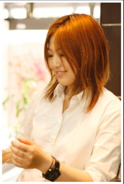 猪瀬晶子 | Hair salon Greezeのスタイリスト