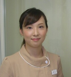 スタッフ | 顔 VIO 全身脱毛 小顔矯正 毛穴ケア　Nature&Medicaの