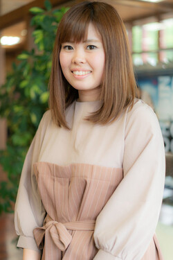 小谷　由梨亜 | Ｐａｌｅｔ’ｓのスタイリスト