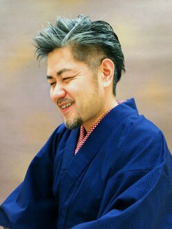 岩間　克幸 | ビューティサロンイワマ　本店の整顔師 / 店長