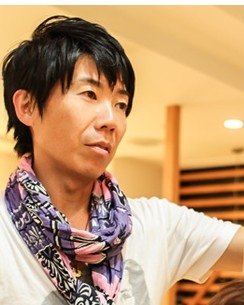 菅野晃成 | aina-hair アイナヘア美容室のスタイリスト、オーナー、美術家