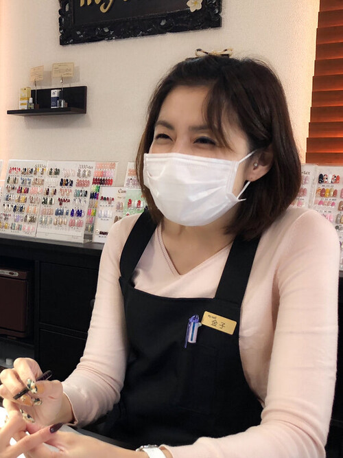 金子　朋実 | my.nailのネイリスト