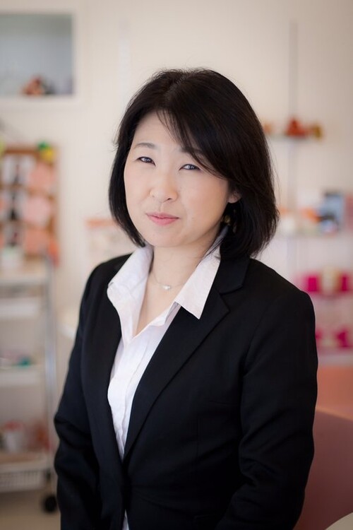 生越　磨奈美 | メナードフェイシャルサロン　Ｌｏｖａｍｏｕｒのオーナー