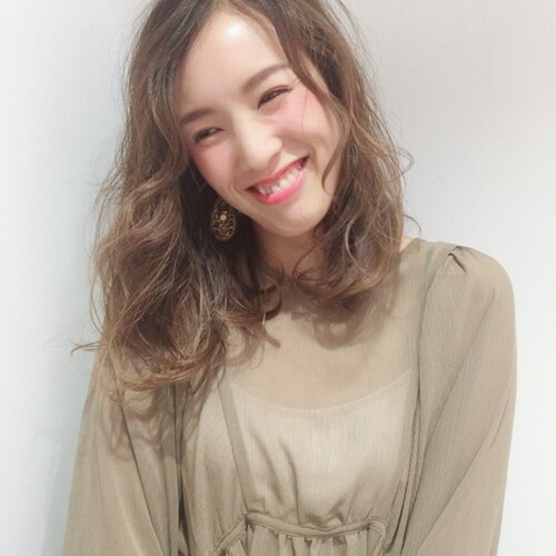 KANA | hair make asile アジルのスタイリスト＆アイリスト