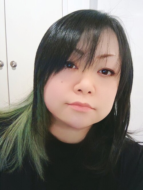 諸星 聡子 | VoguAのデザイナー