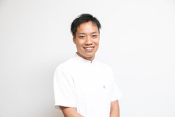 村崎　亮 | ハリアップ六本木ヒルズ院の院長