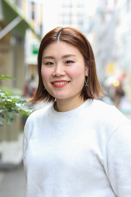 井手　彩乃 | Evelyn&Paige by CARERRAのスタイリスト