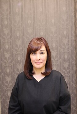 濵綾 | ヘアサロンラブーケのスタイリスト　スパニスト
