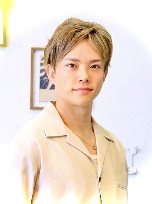 グループ代表　竹澤佳祐 | mahana hair works本店のトータルビューティアドバイザー