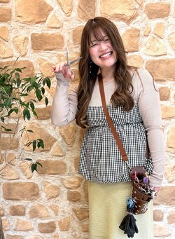 小原 桃佳 | ヘアリゾートハピネス／ほなみ町のスタイリスト