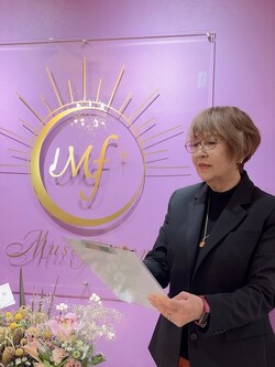 Hitomi | Muse factory【ミューズファクトリー】の