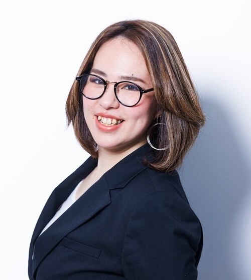 藤原 奈緒 | Nailsalon&school Clearのオーナーネイリスト