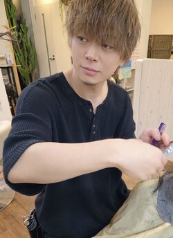 神尾圭介 | 美容室サロン　ド　ソラのオーナー兼スタイリスト