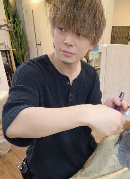 神尾圭介 | 美容室サロン　ド　ソラのオーナー兼スタイリスト
