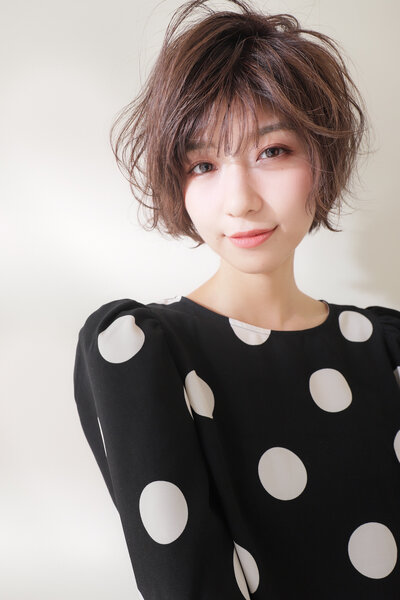 [アイキャッチ]ふんわり動きのある大人ショートボブ