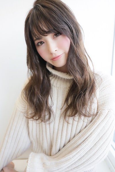 [アイキャッチ]大人可愛い柔らか質感の抜け感ロングレイヤー