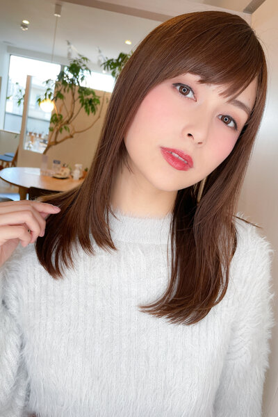 [アイキャッチ]ナチュラルストレート×艶ミディ