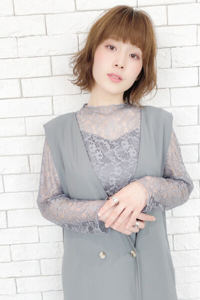 [アイキャッチ]透明感ベージュ丸みボブで叶える大人可愛い垢抜けヘア