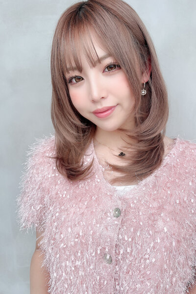 [アイキャッチ]韓国風くびれミディ×ミルクティーベージュで大人可愛いレイヤーヘア