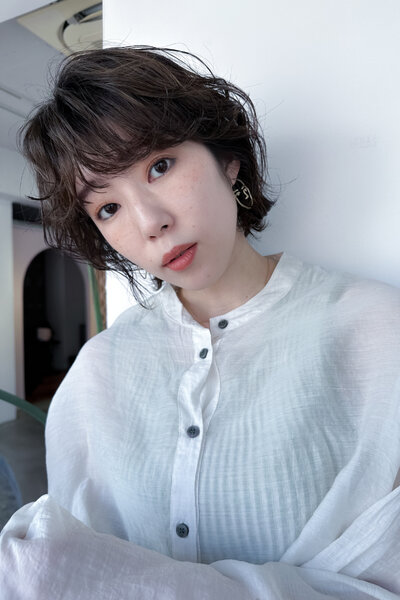 [アイキャッチ]くせ毛風ニュアンスパーマで朝ラク大人可愛いショートボブ