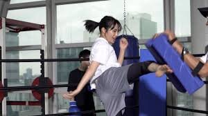 [アイキャッチ]数多くの女性芸能人も取り入れているキックボクシング